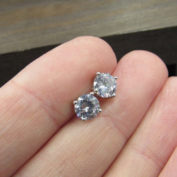 Sterling Silver Stylish Round CZ Gem Stud Earrings Vintage - Picture 3 of 7